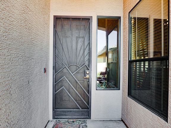 3rd image of 1954 E Orinda Ln