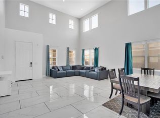 13831 Camino Cinco St, Victorville, CA 92392