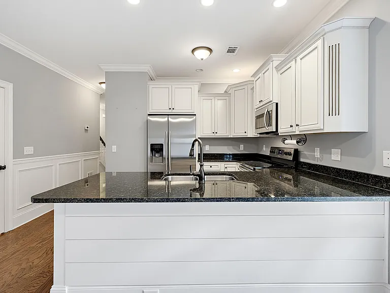 3001 Emma Ln — Photo 6