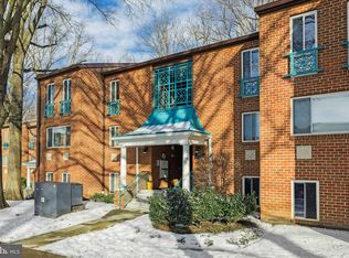 11812 Breton Ct APT 1A, Reston, VA 20191