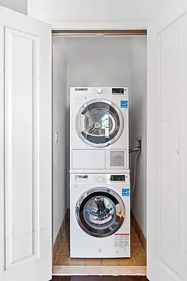 Rented by Keller Williams NYC | media 23