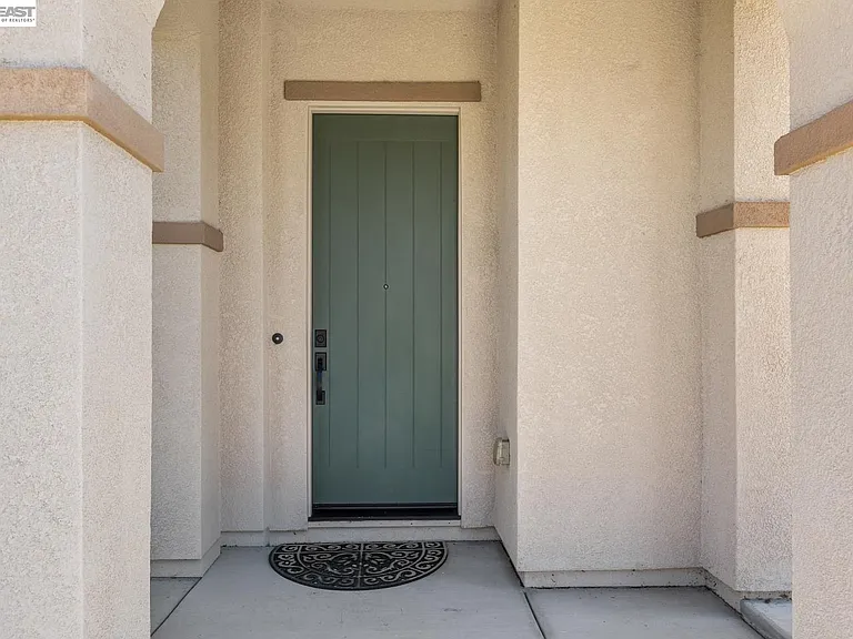 230 Steven Bridges Ln — Photo 3