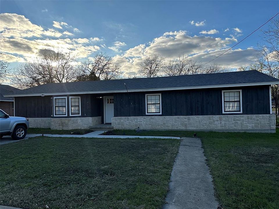 1st image of 400 Meadow Park Dr