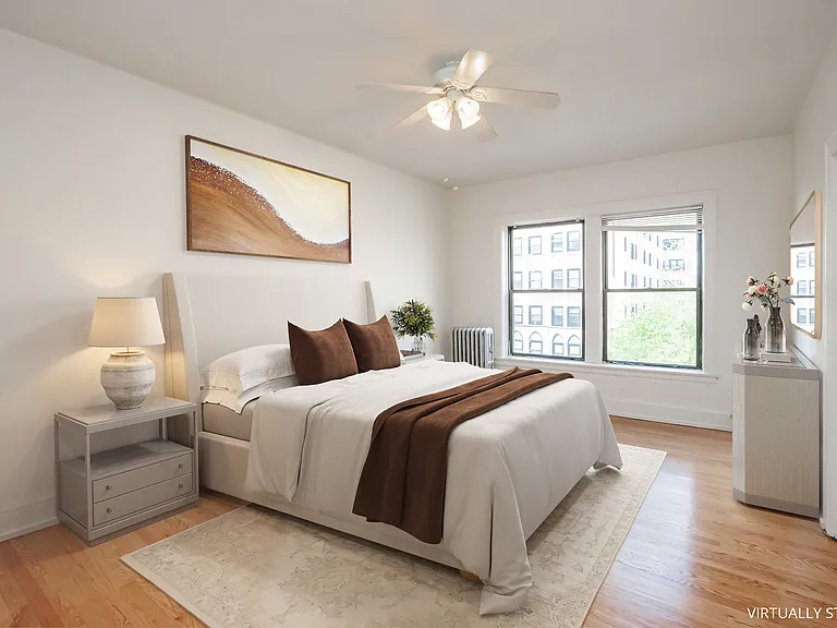 1347 E Hyde Park Blvd #3 — Photo 17