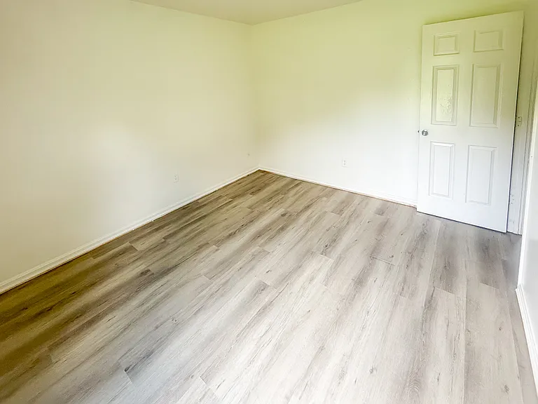 520 Lancaster Creek Dr — Photo 25