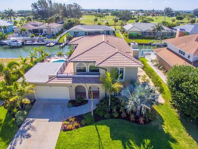 618 N Point Dr, Holmes Beach, FL, 34217