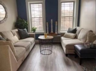 61-02 Grove St #1F, Ridgewood, NY 11385