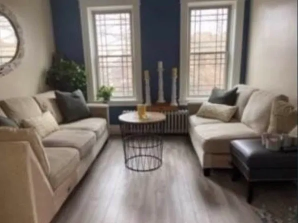 61-02 Grove St #1F, Ridgewood, NY 11385