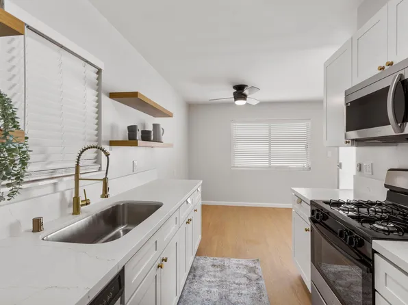 1107 E 3rd St, Long Beach, CA