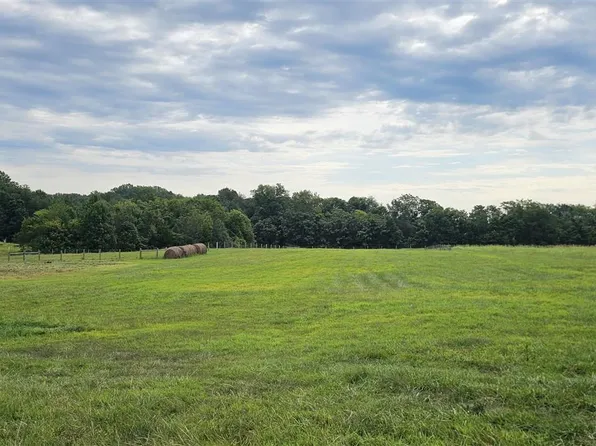 Powell Cemetery Rd, Glasgow, KY 42141