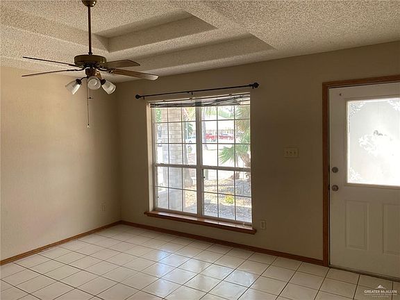 4th image of 2123 Crystal Dr