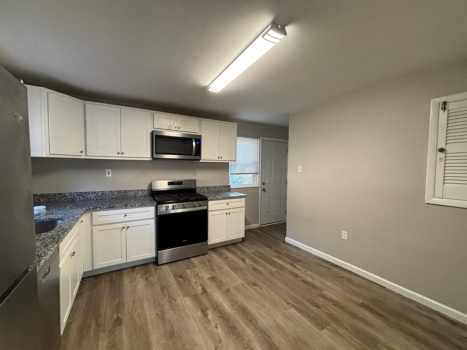 3 bed, 1025 sqft, $1,900 — Photo 4