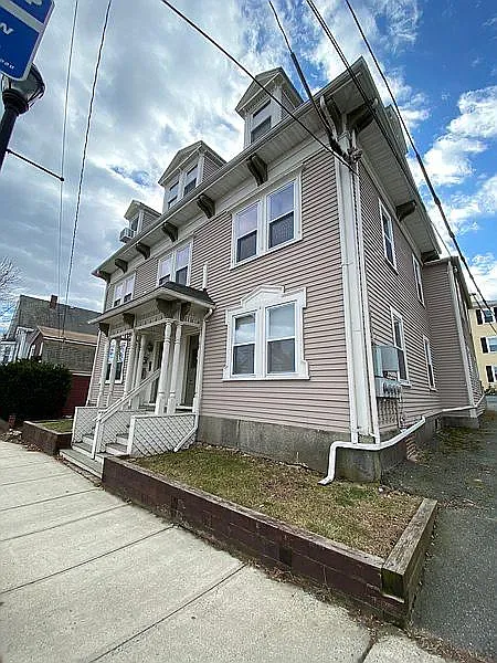 141 North St — Photo 3
