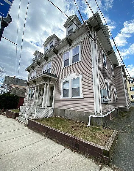 141 North St — Photo 3