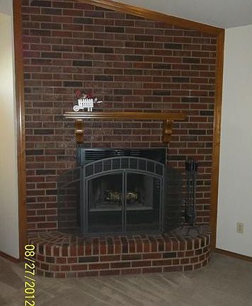 3rd image of 2146S S Robinson Ave