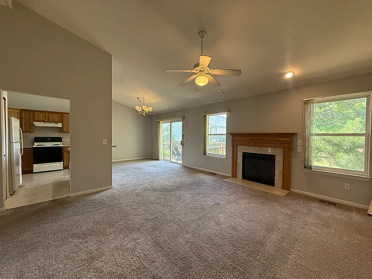 1788 Wexford Dr — Photo 7