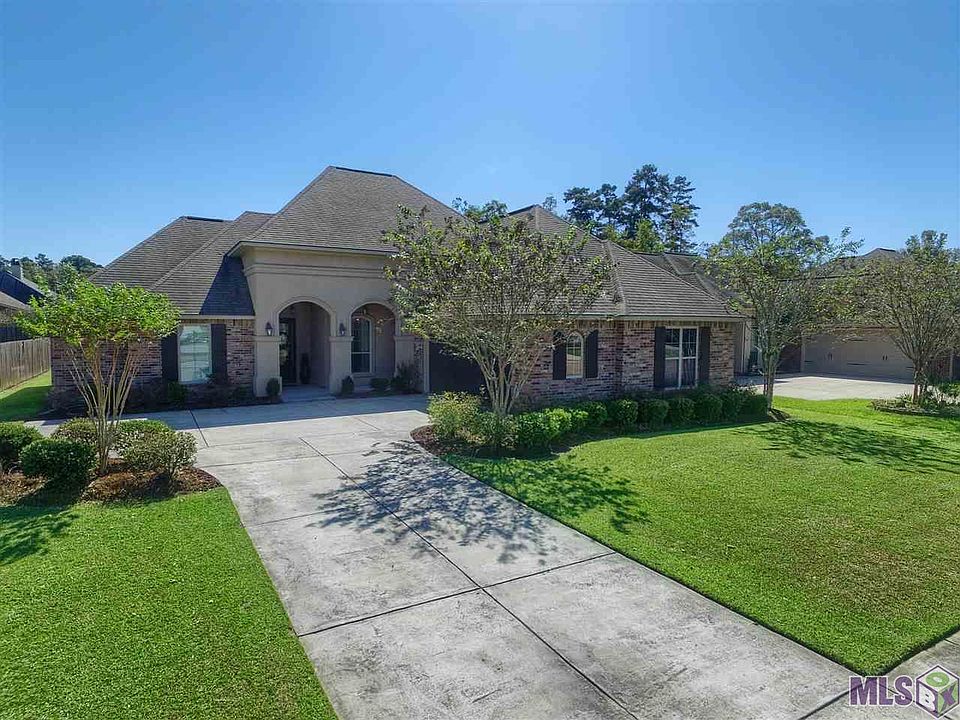 1st image of 8424 Quiet Creek Dr