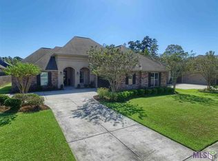 8424 Quiet Creek Dr, Denham Springs, LA 70726