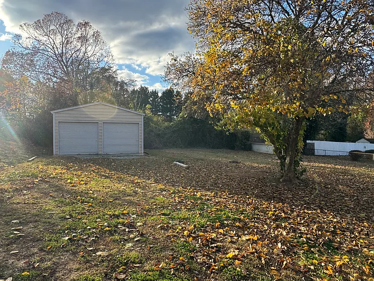 3015 Pleasant Ridge Rd — Photo 4