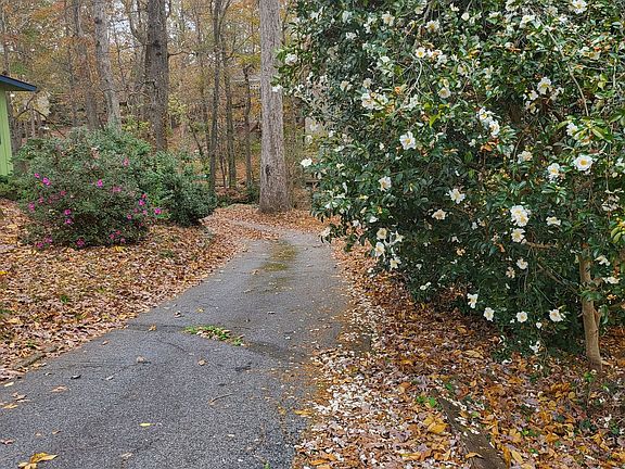 5th image of 510 Lakeshore Dr