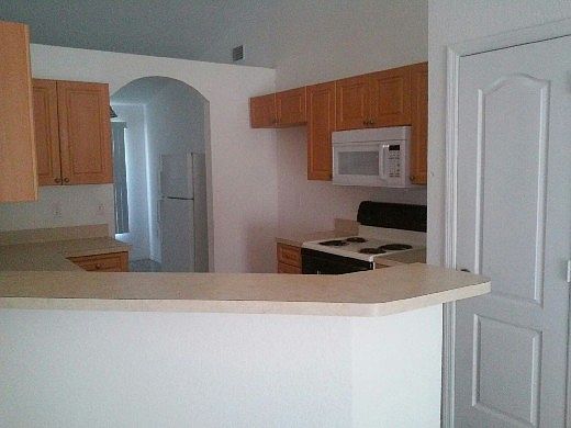 3rd image of 647 Bear Ct