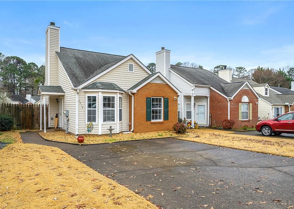 1st image of 2014 Brittania Cir
