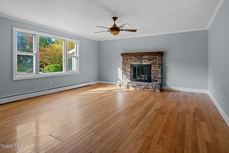 4th image of 58 St Andrews Drive