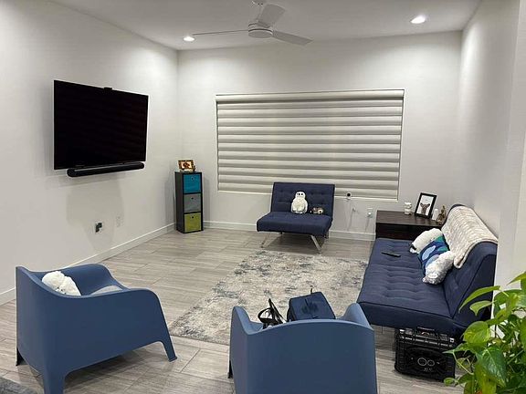 4th image of 412 Deer Path Loop