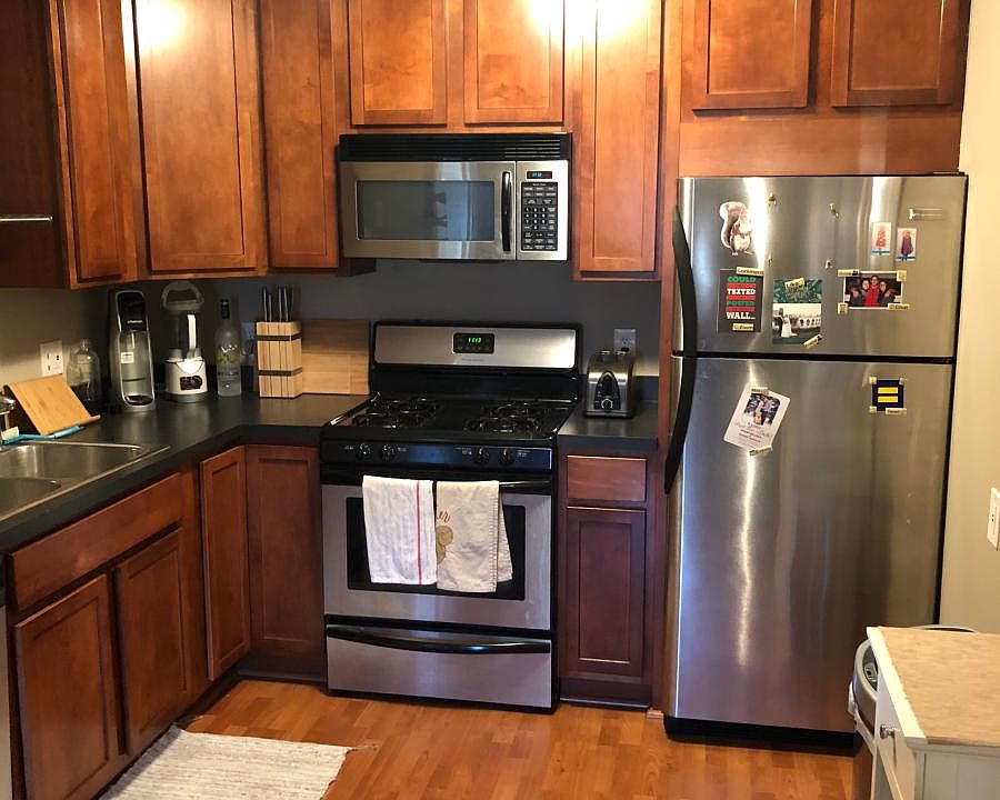 1st image of 3900 Minnehaha Ave APT 202