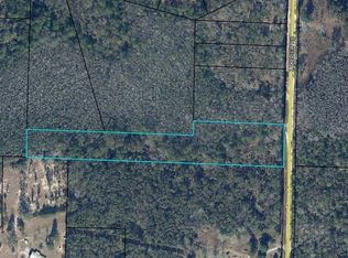 1868 Lakeview Rd, Caryville, FL 32427