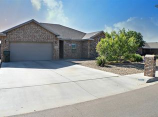 905 Almond Tree Ln, Clovis, NM 88101