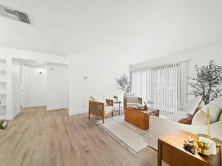 1500-1794 E. Kay St. (1515 Rosecrans) — Photo 24