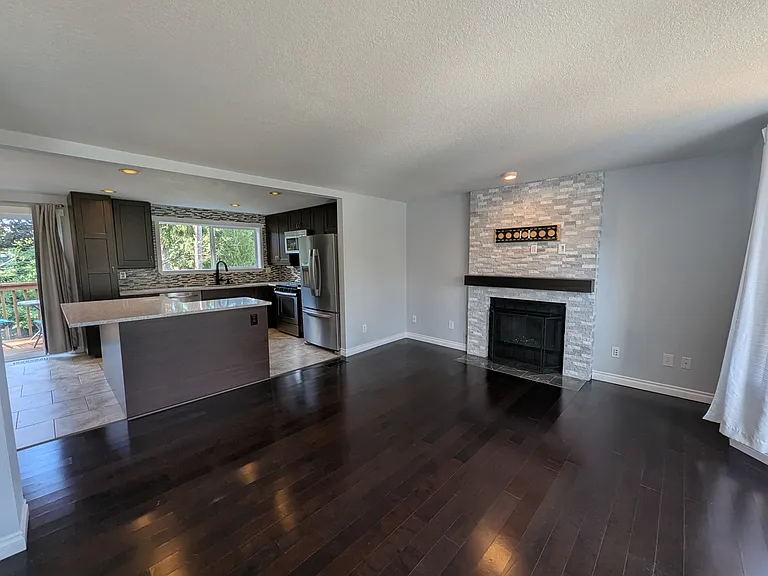 10111 Ashley Cir NW — Photo 4