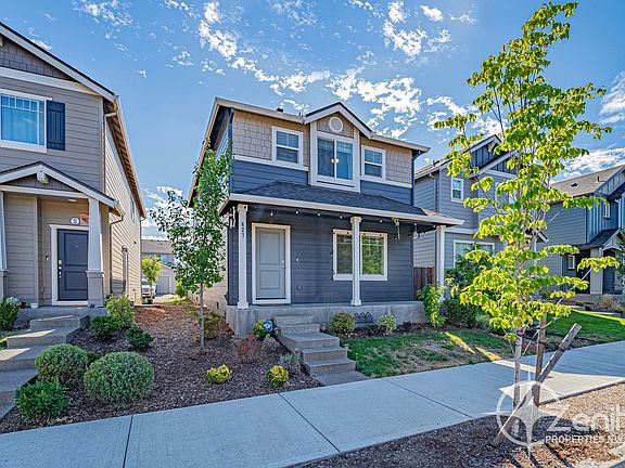3rd image of 627 NE 137th Ave