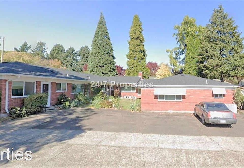 1st image of 1435 SE Glenwood St #5000205