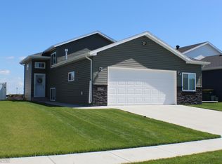 6746 Joseph St, Horace, ND