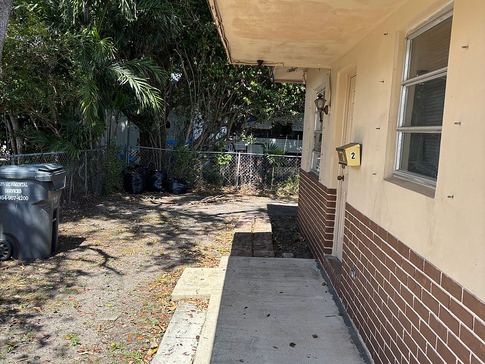 1st image of 2541 Taylor St #2