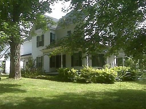 2nd image of 258 N Main St