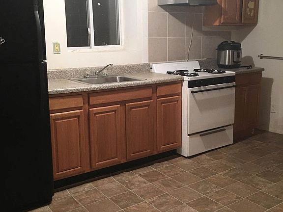 4th image of 234 Westervelt Ave
