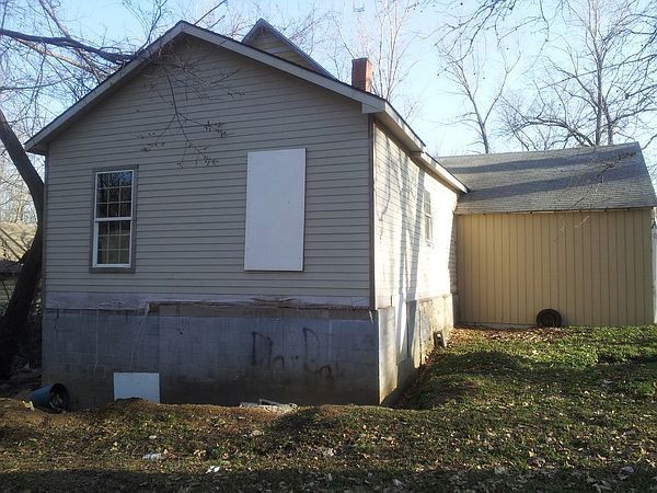 2nd image of 5508 E 18th St
