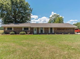 134 Christopher Rd, Starkville, MS 39759