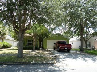 425 Comfort Dr, Apopka, FL 32712