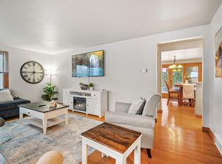 1077 Liberty St, Green Bay, WI 54304