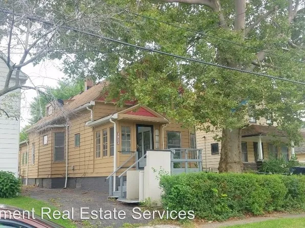 3813 E 52nd St, Cleveland, OH 44105