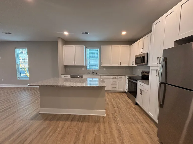 5808 Nall Ave — Photo 43