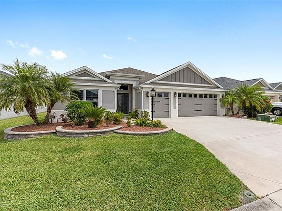 3rd image of 2140 Biller Cir