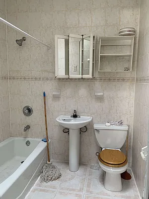 Sold by Remax IQ | media 10