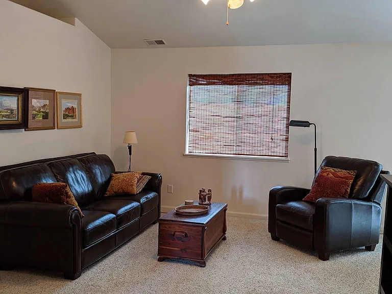 3216 Ravens Crest Dr — Photo 2