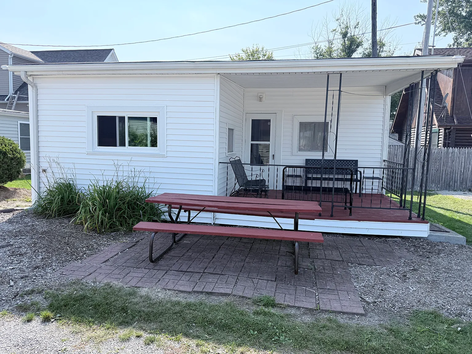 250 N Plumbrook Drive — Photo 3