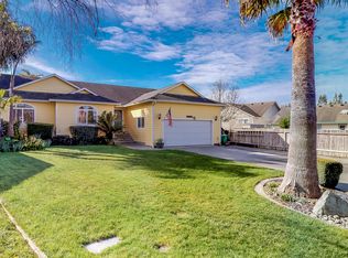 3040 Roan Ct, Fortuna, CA 95540